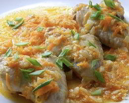 Куриные крылышки в сметанно-чесночном соусе