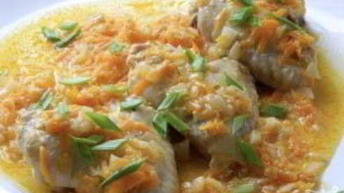 куриные крылышки в сметанно-чесночном соусе