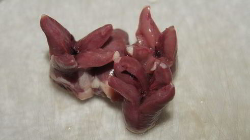 куриные сердечки в томатно-сметанном соусе