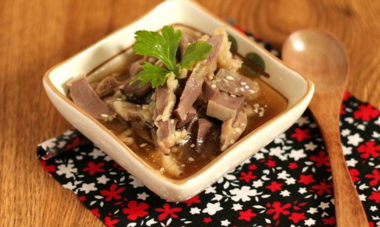 Рецепт куриных желудочков в пикантном соусе