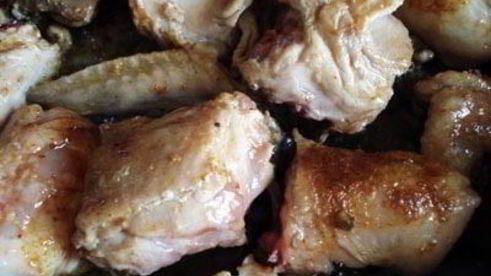 курица с черносливом и изюмом
