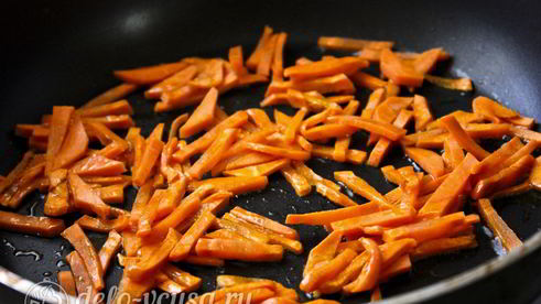 курица с овощами в горшочках