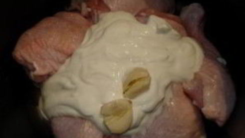 курица в мультиварке в сметане