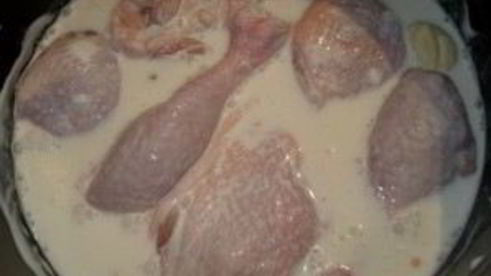 курица в мультиварке в сметане