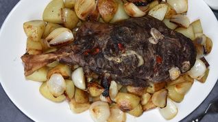 Мясо бобра в духовке