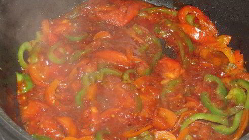 мясо в овощном соусе