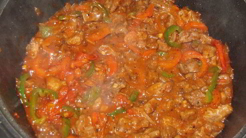 мясо в овощном соусе