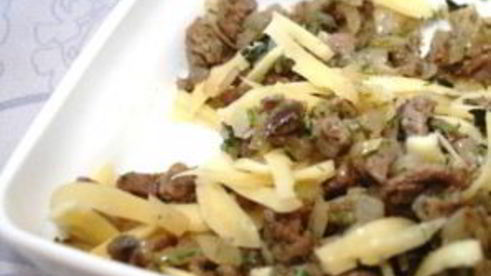 пирожок с бараниной