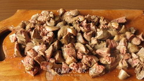 шейки, фаршированные кускусом и потрохами