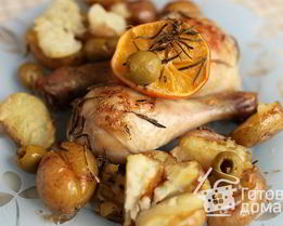 Средиземноморская курица, запеченная с картофелем