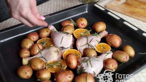 средиземноморская курица, запеченная с картофелем