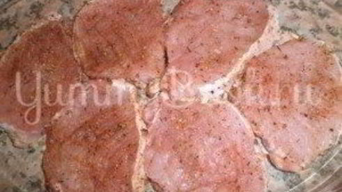 свинина с ананасами и сыром