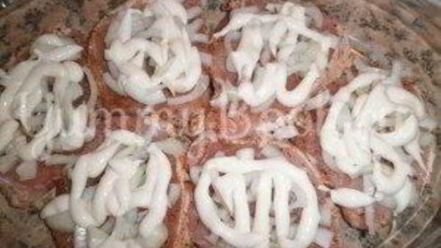 свинина с ананасами и сыром