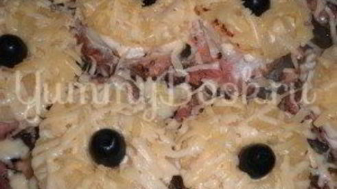 свинина с ананасами и сыром