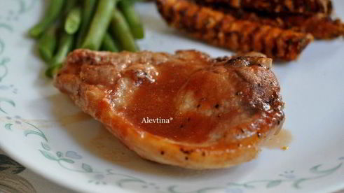 свиные отбивные в томатном соусе