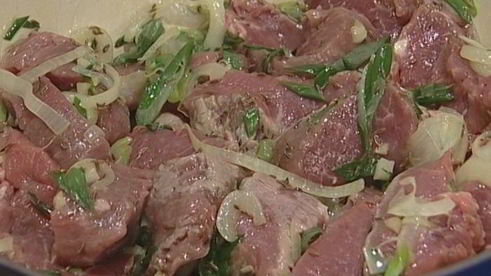 тушеная баранина с баклажанами