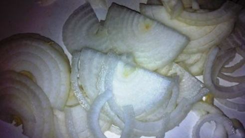 тушеная курица с овощной подливкой