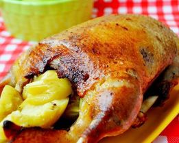 Утка с яблоками, запеченная в рукаве