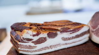 Варено-копченая грудинка