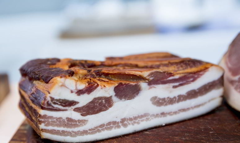 Рецепт варено-копченой грудинка