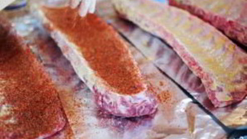 жареные свиные ребрышки в духовке