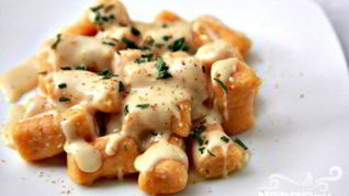 Ньокки из сладкого картофеля с сырным соусом