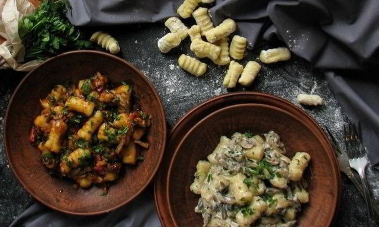 Рецепт ньокков с двумя соусами