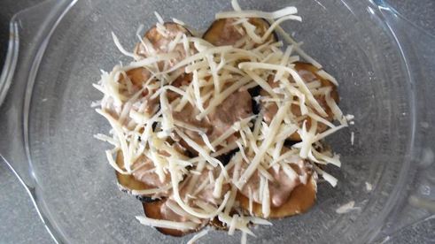 баклажаны и кабачки с сыром в микроволновке