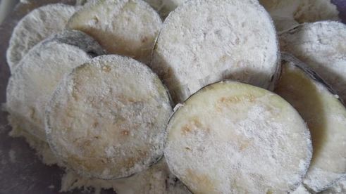 баклажаны и кабачки с сыром в микроволновке