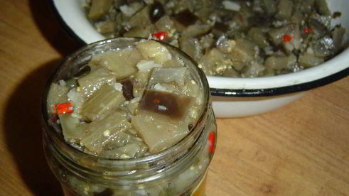 баклажаны с чесноком и горьким перцем