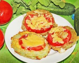 Кабачки с колбасой и сыром