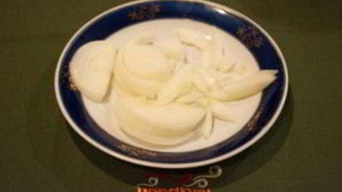 кабачки жареные с чесноком и яйцом