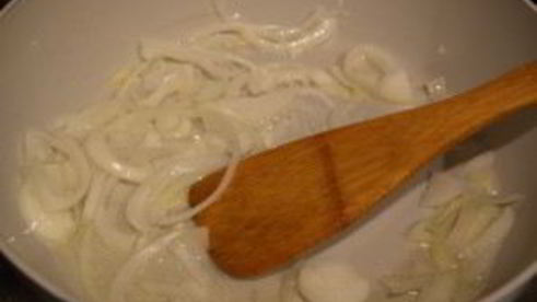 кабачки жареные с чесноком и яйцом