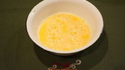 кабачки жареные с чесноком и яйцом