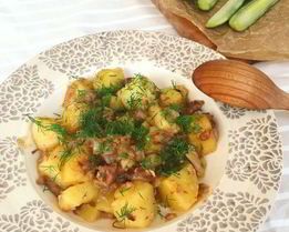 Картошка с тушенкой