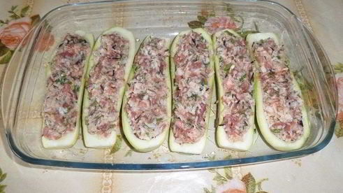 молоденькие фаршированные кабачки