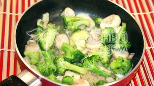 перец фаршированный брокколи и грибами