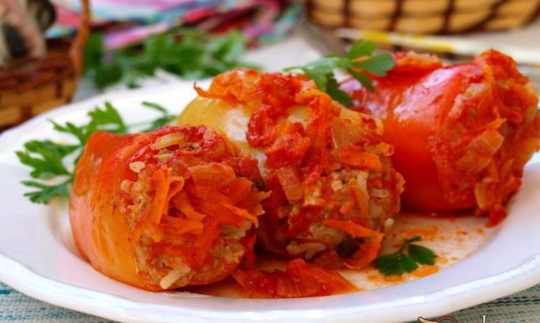 Рецепт перца фаршированного индюшиным фаршем и баклажанами