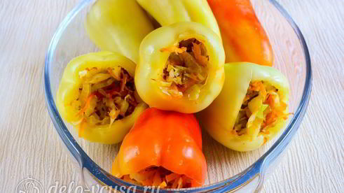 перец фаршированный овощами