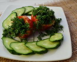 Помидоры, запеченные с омлетом