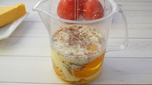 помидоры, запеченные с омлетом