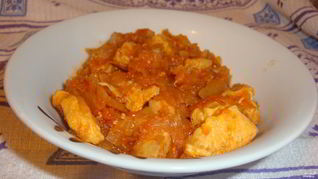 Тушеная капуста с индейкой в мультиварке