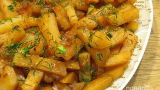 Тушеная картошка в мультиварке