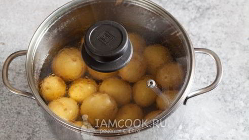 вареная картошка в мундире