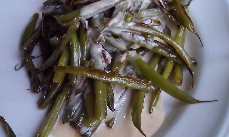 Рецепт жареной стручковой фасоли с сырным соусом