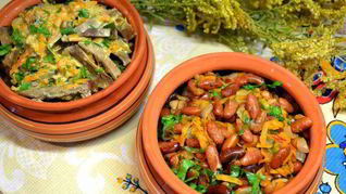 Фасоль и печень свиная