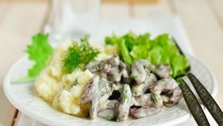 Говяжья печень в сметане в мультиварке