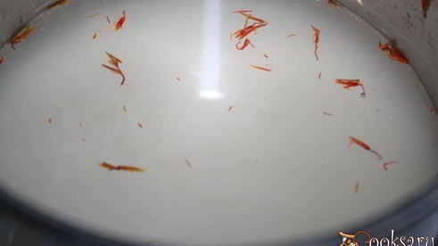 индюшиная печень в сметанно-луковом соусе