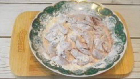 куриная печень с грибами