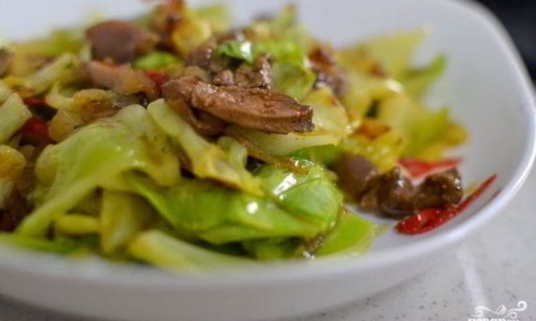 Рецепт куриной печени с капустой